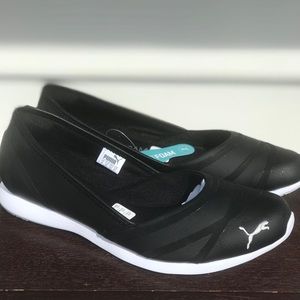 Puma slip on sneaker